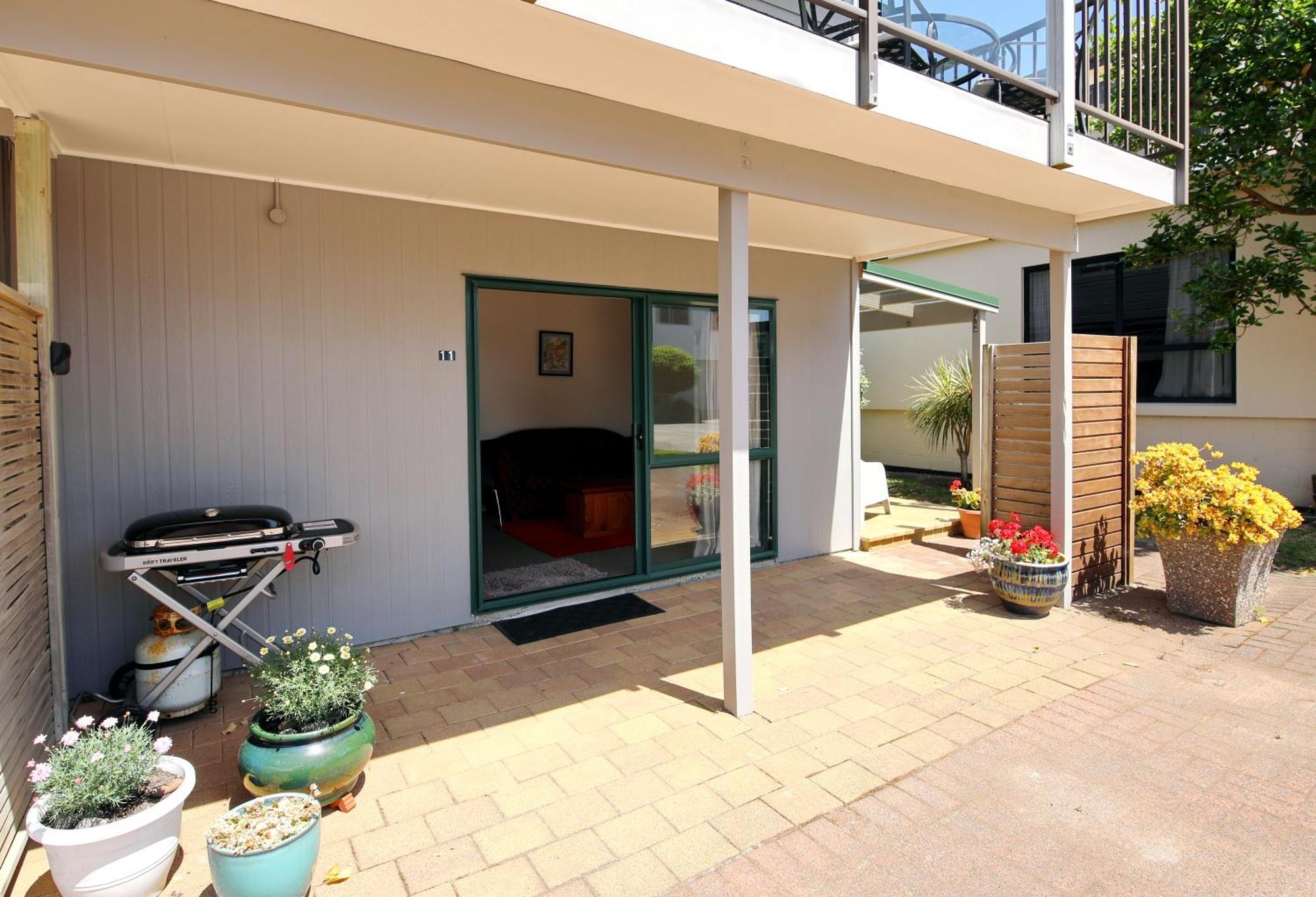 Blue Marlin Apartments Whitianga Exterior photo