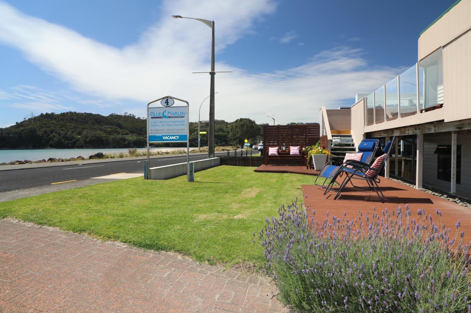 Blue Marlin Apartments Whitianga Exterior photo