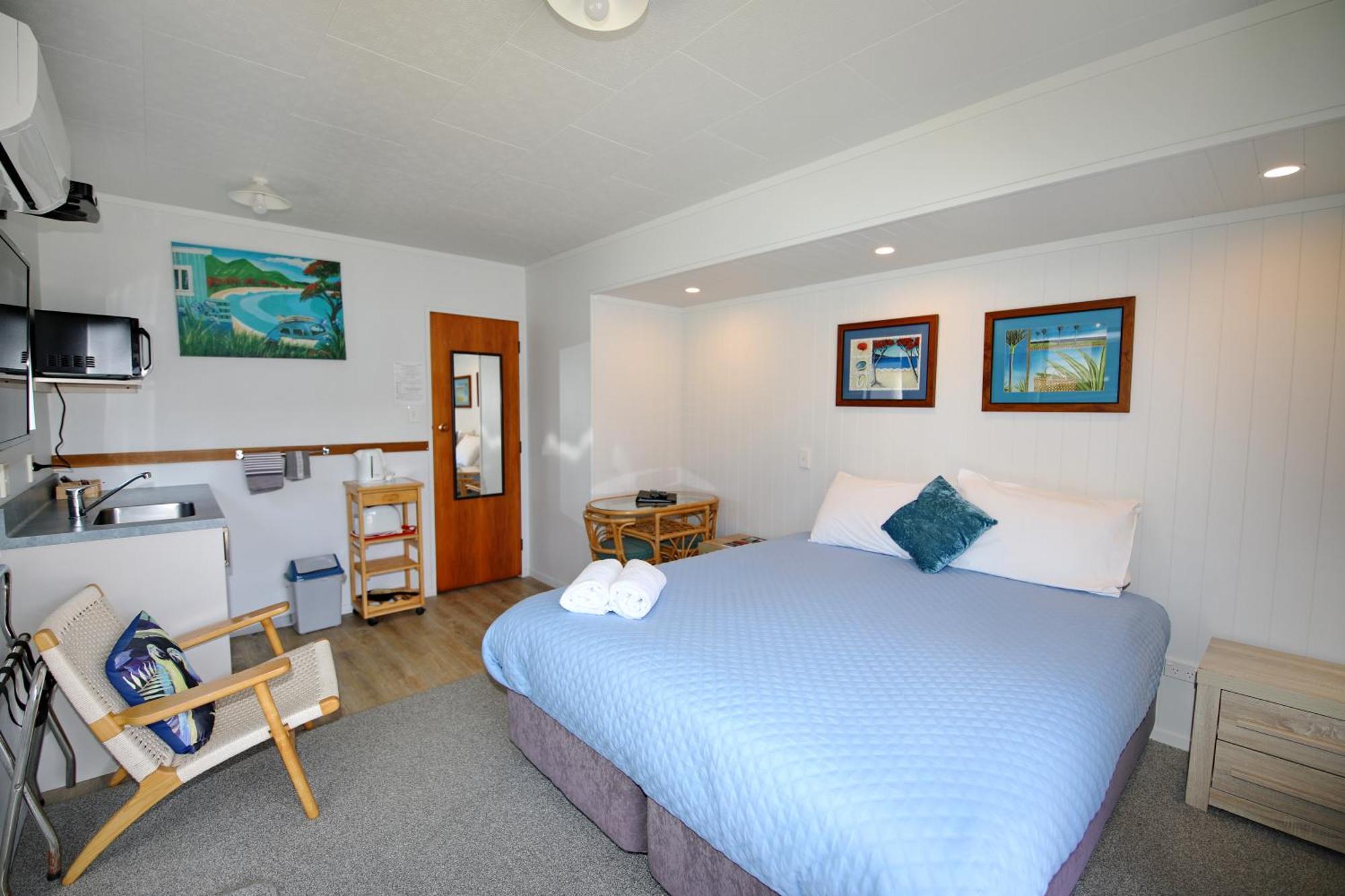 Blue Marlin Apartments Whitianga Exterior photo
